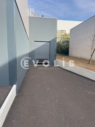   Locaux d'activité - A LOUER - 2 073 m² divisibles à partir de 474 m² Wasquehal