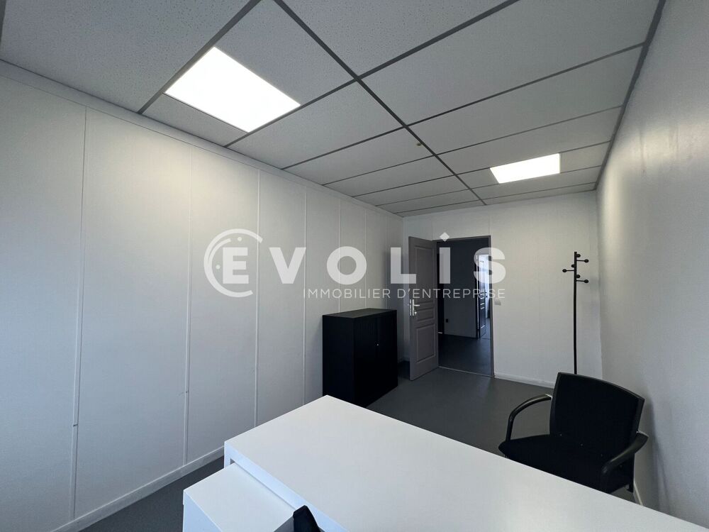   Bureaux - A VENDRE - 351 m² divisibles à partir de 142 m² Ris orangis