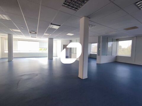 Bureaux - A LOUER - 280 m&sup2; non divisibles 3033 77190 Dammarie les lys