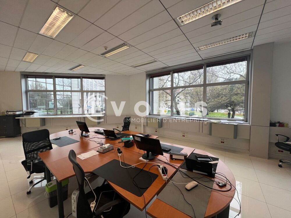   Bureaux - A VENDRE - 122 m² non divisibles 