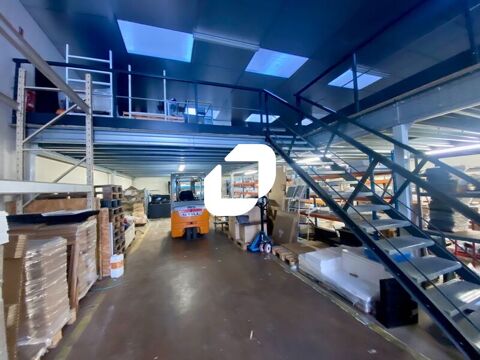 Locaux d'Activit&eacute;s - A LOUER - 382 m&sup2; non divisibles 2600 33320 Eysines