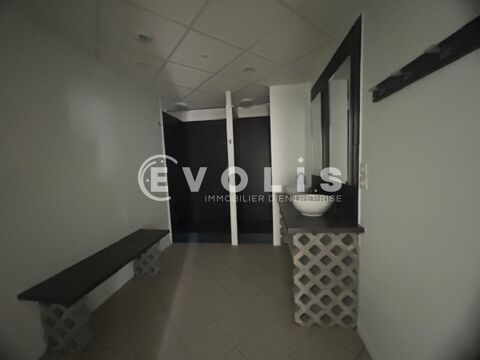   Bureaux - A LOUER - 470 m² divisibles à partir de 130 m² 