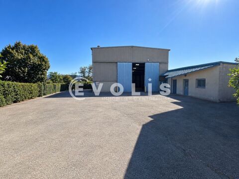   SITE INDEPENDANT SUR SON TERRAIN - 600 m² non divisibles 