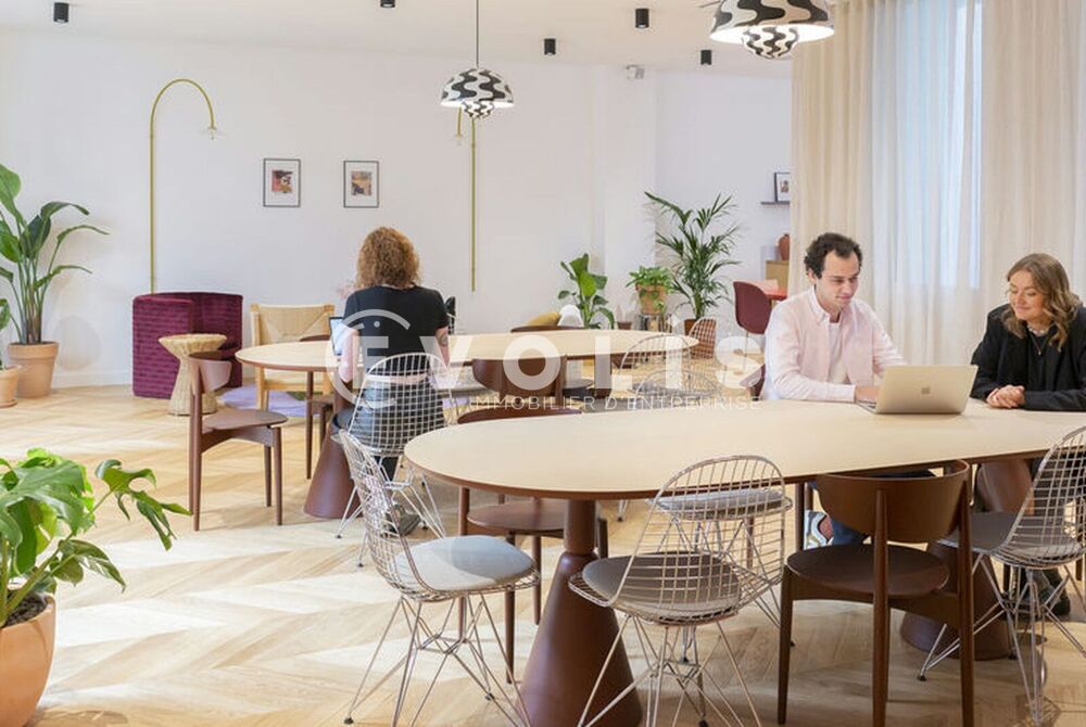  Bureaux - A LOUER - 280 m² non divisibles 