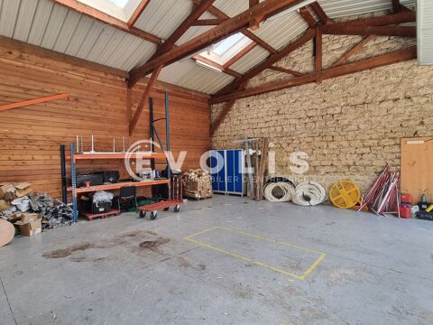   Entrepôts - A LOUER - 75 m² non divisibles 