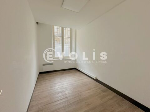   Bureaux place des Quinconces ! - 100 m² non divisibles 