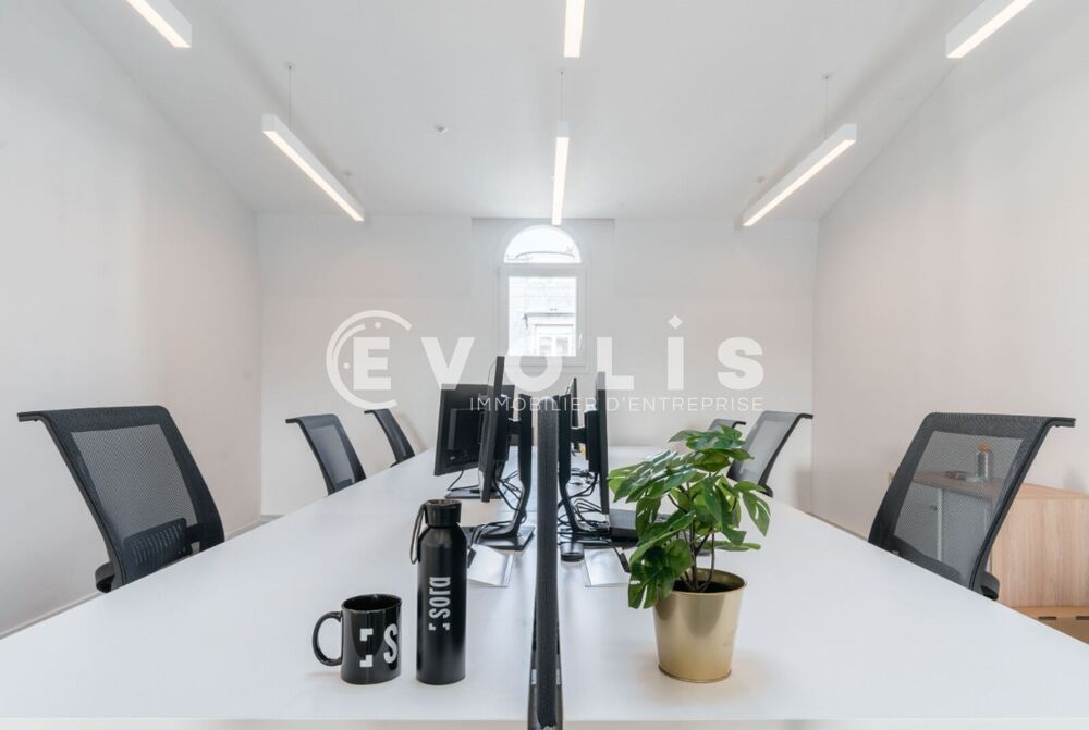  Bureaux - A LOUER - 350 m² non divisibles 