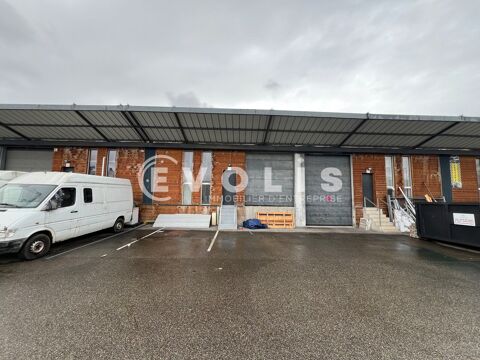 Locaux d'activit&eacute; - A LOUER - 205 m&sup2; non divisibles 1650 69800 Saint priest