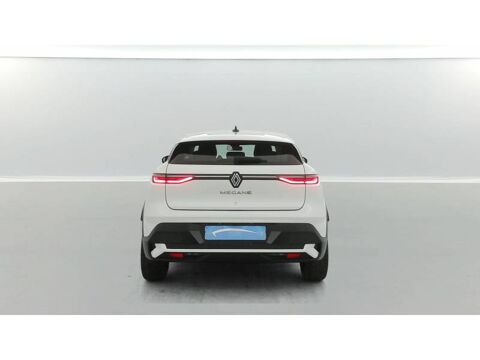 M&eacute;gane Megane E-Tech EV40 130ch standard charge Equilibre 2023 occasion 56800 Plo&euml;rmel