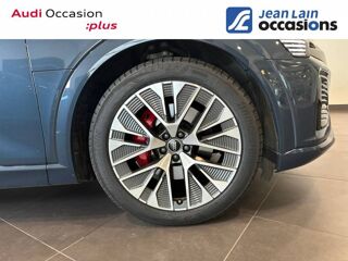 Q8 e-tron 55 408 ch 114 kWh Quattro S line 2023 occasion 38130 &Eacute;chirolles