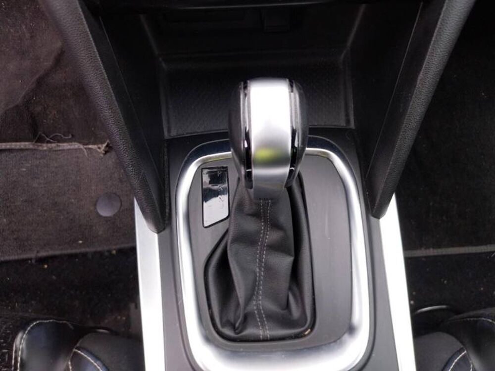M&eacute;gane IV Berline TCe 140 Energy EDC Intens 2018 occasion 22600 Loud&eacute;ac