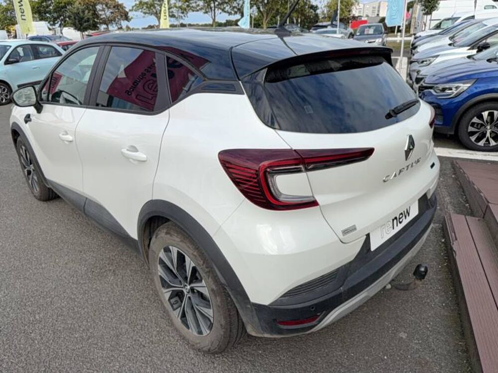 Captur E-Tech full hybrid 145 Evolution 2022 occasion 22500 Paimpol