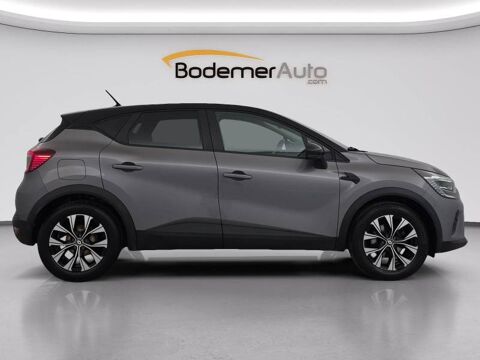 Captur E-Tech full hybrid 145 Evolution 2023 occasion 29000 Quimper