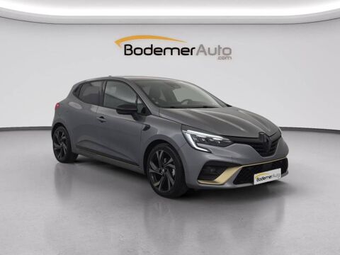 Clio E-Tech full hybrid 145 Engineered 2023 occasion 29000 Quimper