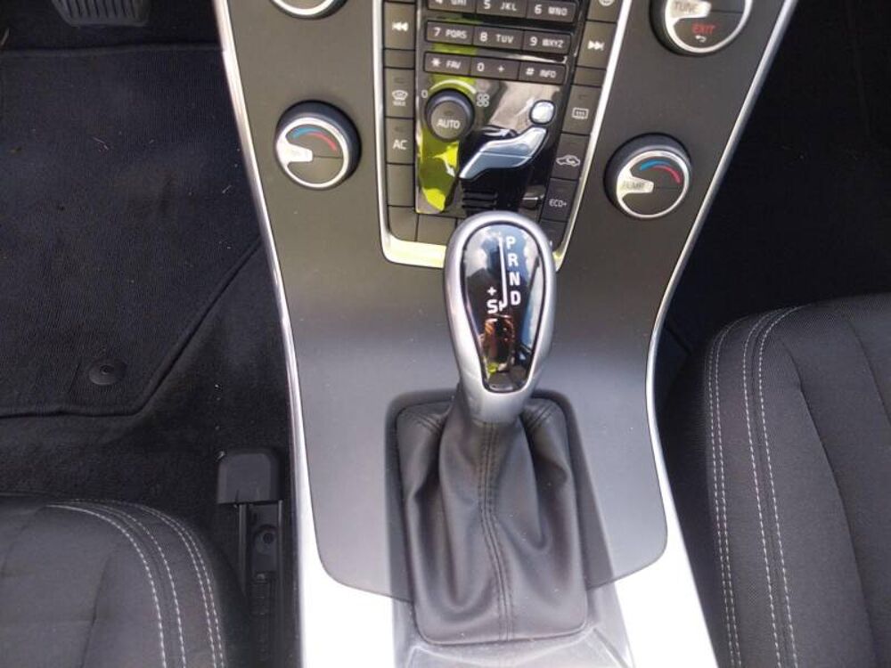 V60 D2 120 ch Stop&Start Geartronic 6 Kinetic Business 2017 occasion 61100 Flers