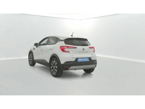 Captur E-Tech full hybrid 145 Evolution 2023 occasion 22000 Saint-Brieuc