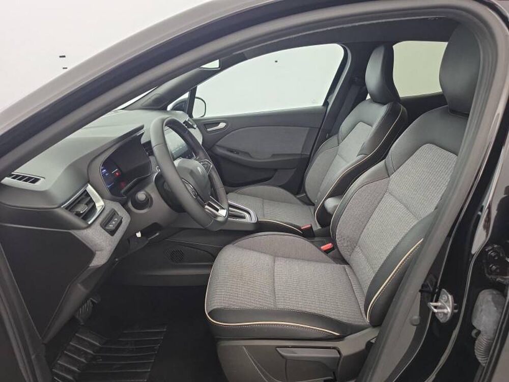 Clio E-Tech full hybrid 145 ch GSR2 Techno 2025 occasion 22500 Paimpol