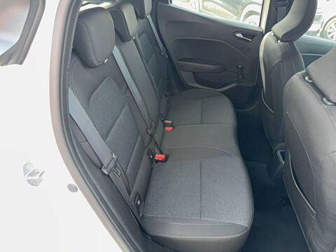 Clio E-Tech full hybrid 145 Equilibre 2023 occasion 56800 Plo&euml;rmel