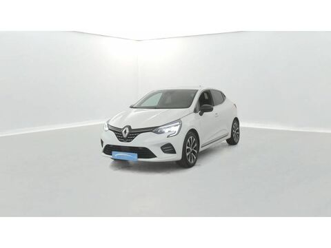 Renault Clio E-Tech hybride 145 Techno 2023 occasion Auray 56400