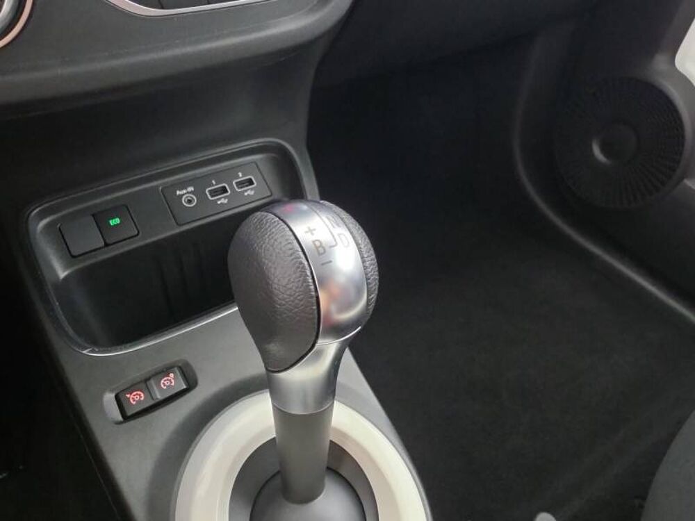 Twingo III E-Tech Techno 2023 occasion 56400 Auray