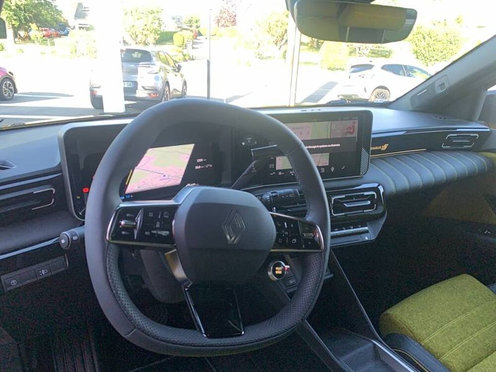R5 Renault 5 E-Tech Electrique 150 ch autonomie confort Iconic 2025 occasion 29900 Concarneau