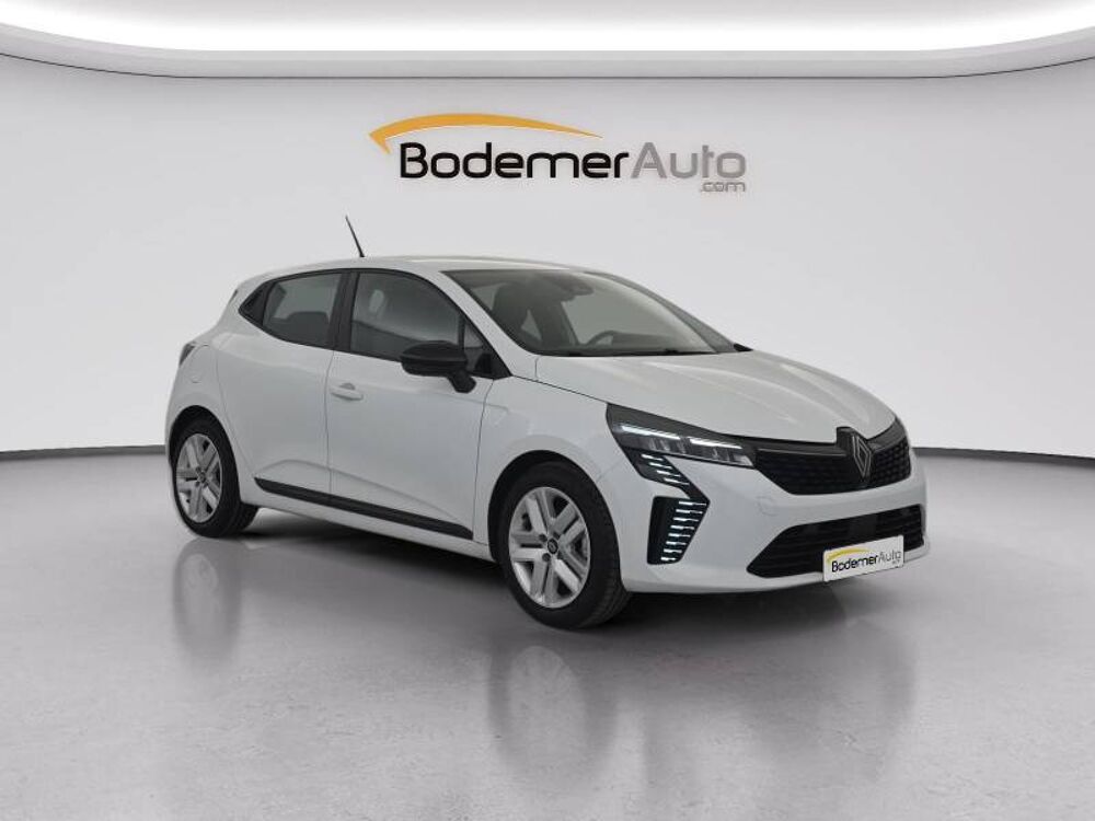 Clio E-Tech full hybrid 145 Evolution 2023 occasion 29000 Quimper