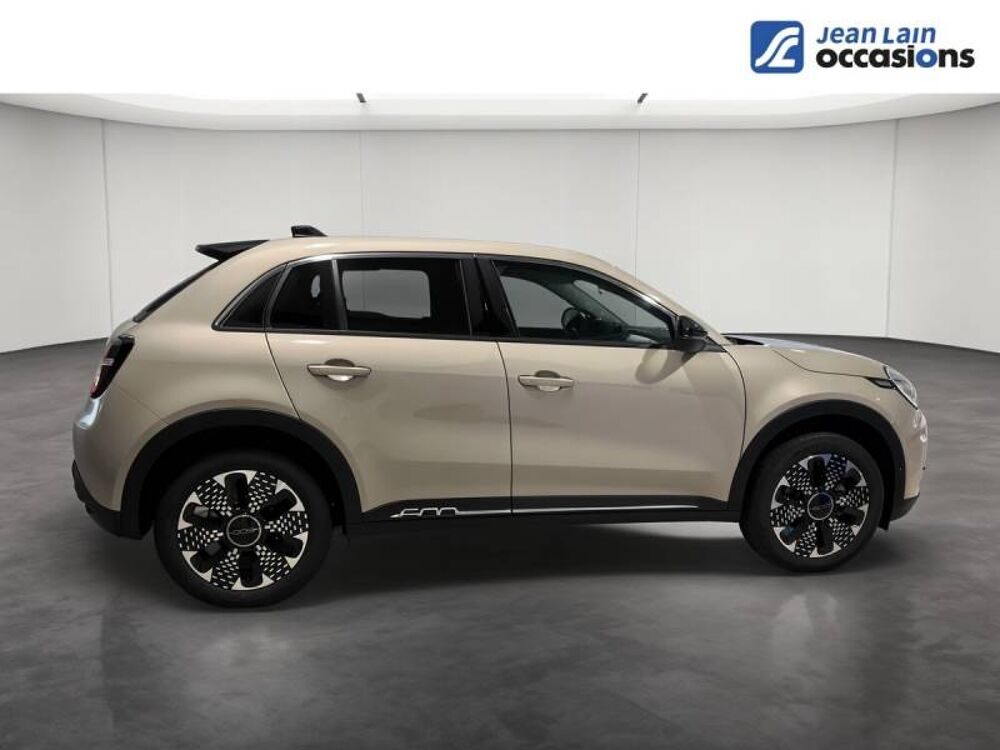 Fiat 600 600 T-Gen 3 1.2 Hybrid 145ch eDCT6 La Prima 2026 occasion 74100 Ville-la-Grand