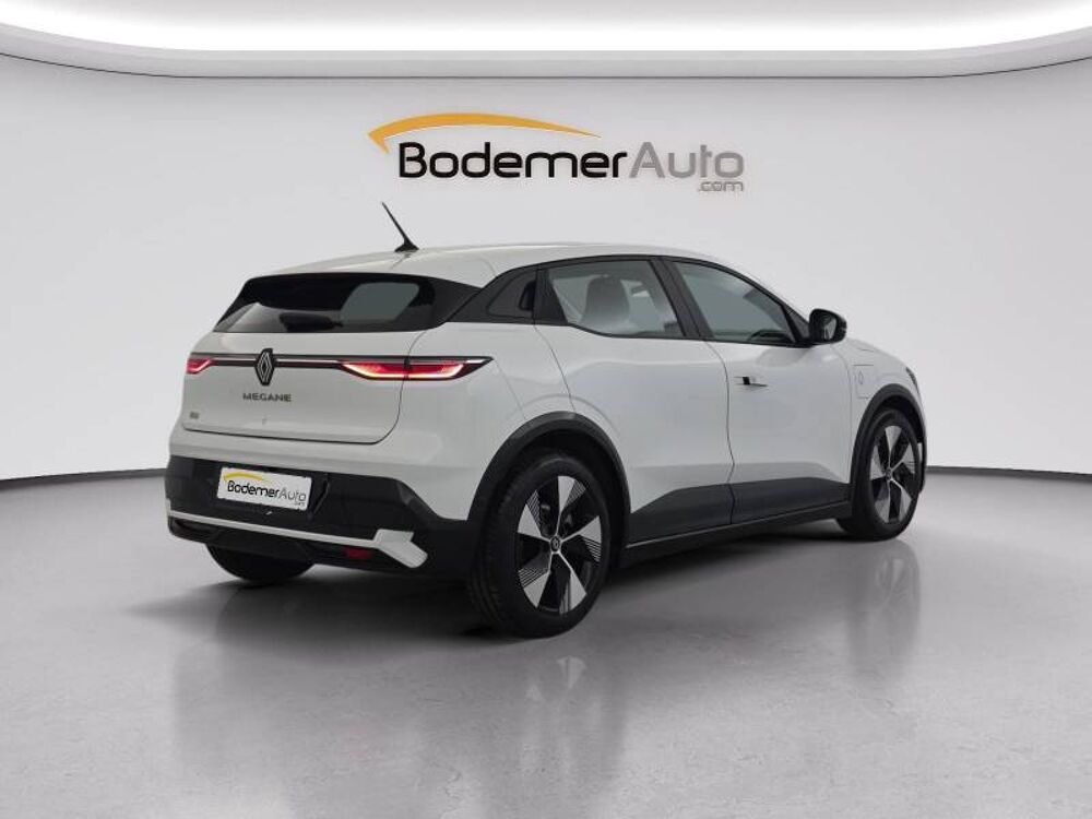 M&eacute;gane Megane E-Tech EV40 130ch standard charge Equilibre 2022 occasion 22000 Saint-Brieuc