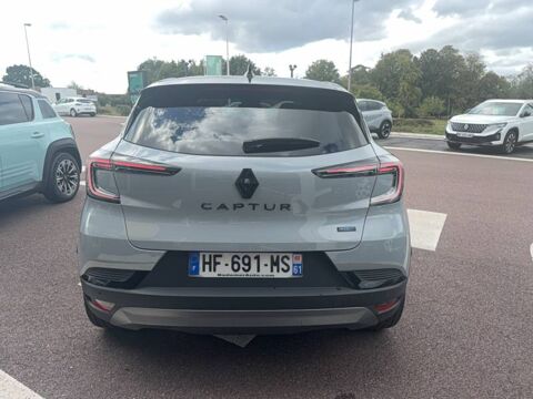 Captur E-Tech full hybrid 160 ch esprit Alpine 2025 occasion 50000 Saint-L&ocirc;