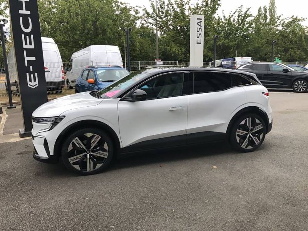 M&eacute;gane Megane E-Tech EV60 220 ch super charge Iconic 2023 occasion 14500 Vire