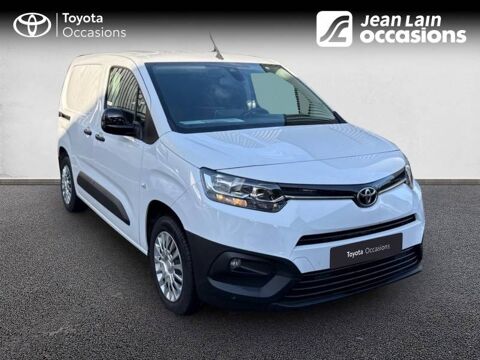 Proace city Proace City Verso Medium 1.2L 110 VVT-i BVM6 Dynamic 2024 occasion 38170 Seyssinet-Pariset