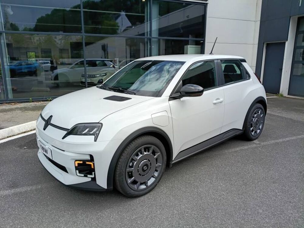 R5 Renault 5 E-Tech Electrique 150 ch autonomie confort Evoluti 2026 occasion 29150 Ch&acirc;teaulin