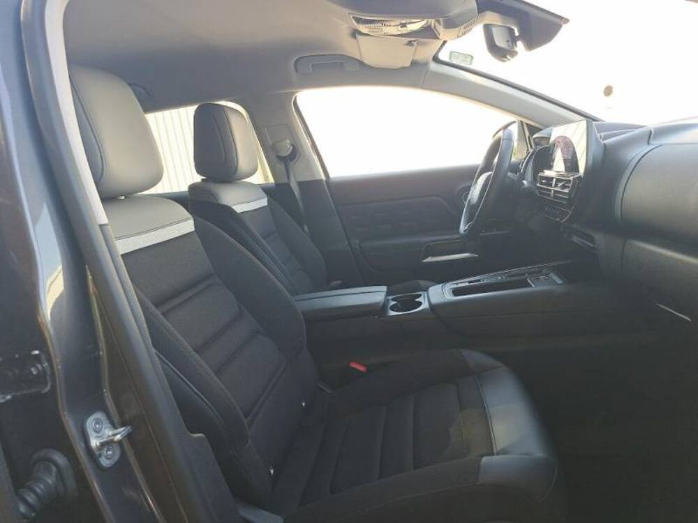 C5 aircross C5 Aircross Hybride Rechargeable 225 e-EAT8 C-Series 2022 occasion 38300 Bourgoin-Jallieu