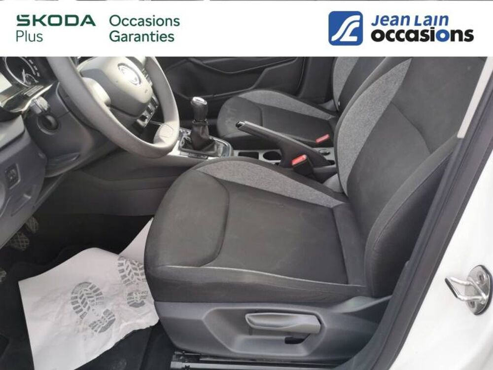 Fabia 1.0 MPI 65 ch BVM5 Active 2023 occasion 38360 Sassenage