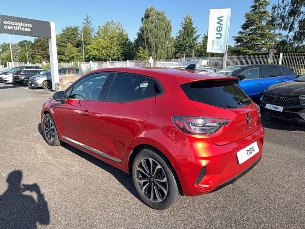 Clio E-Tech full hybrid 145 Techno 2023 occasion 56800 Plo&euml;rmel