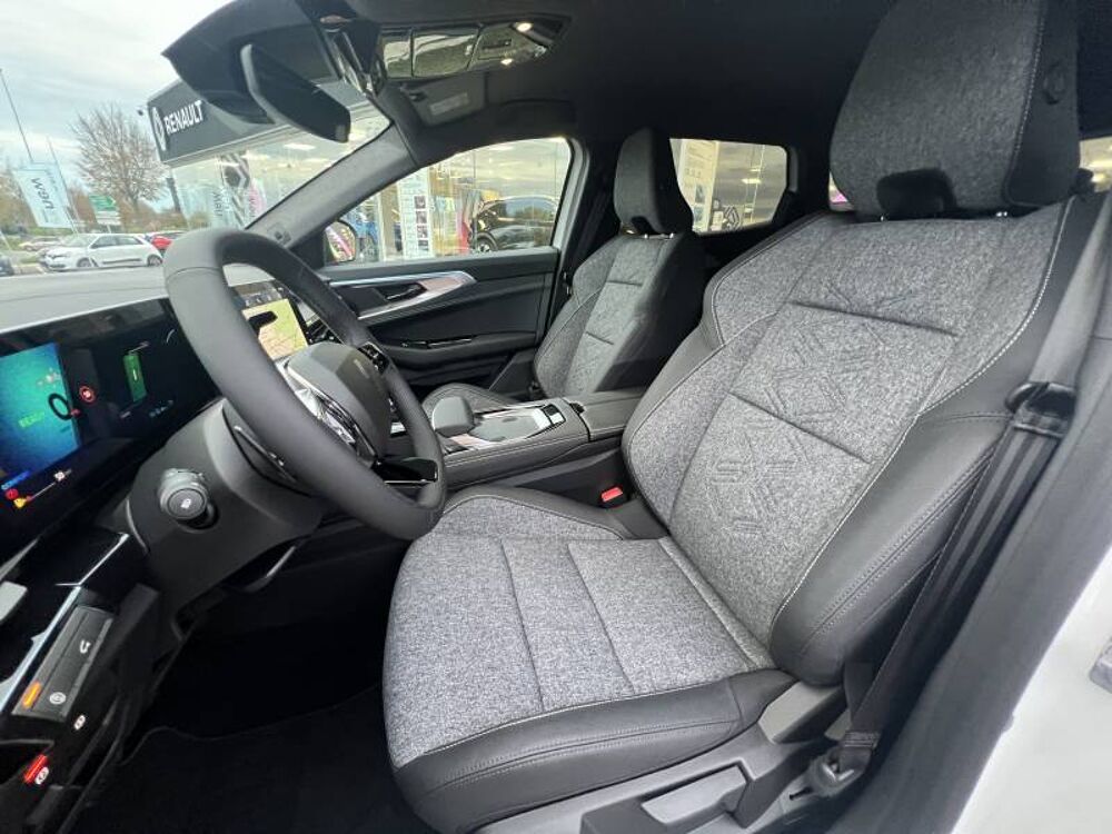 Austral full hybrid E-Tech 200 ch Techno 2025 occasion 50000 Saint-L&ocirc;