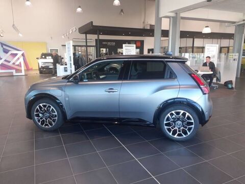 R5 Renault 5 E-Tech Electrique 150 ch autonomie confort Roland- 2026 occasion 29000 Quimper