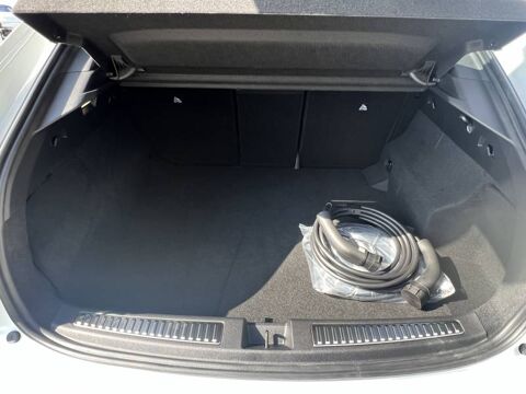 Rafale hyper hybrid E-Tech 300 ch 4x4 atelier Alpine 2026 occasion 50000 Saint-L&ocirc;
