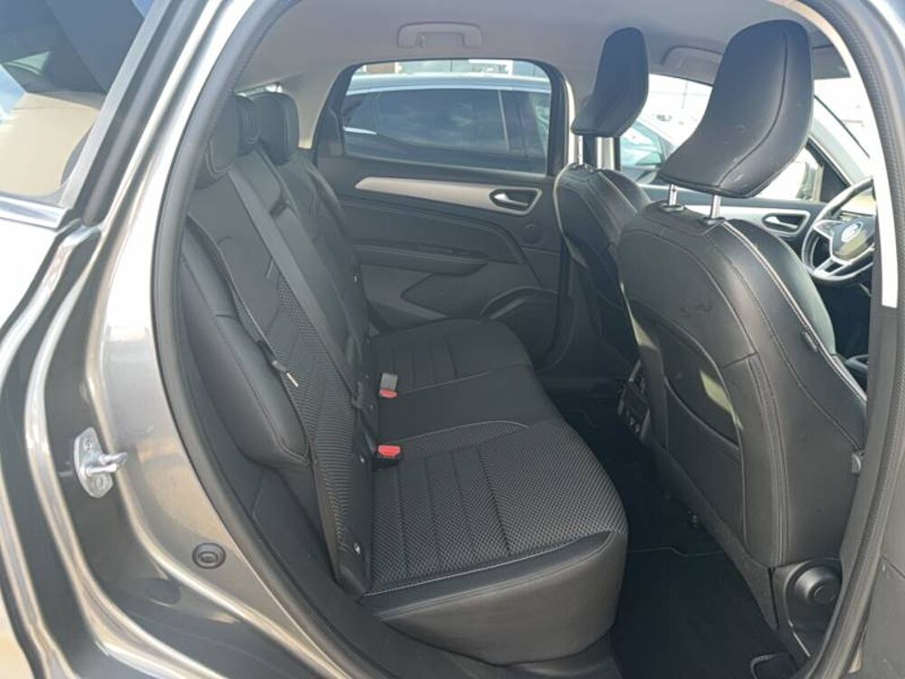 Arkana E-Tech 145 - 21B Intens 2023 occasion 50100 Cherbourg-en-Cotentin
