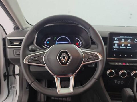 Clio E-Tech full hybrid 145 Equilibre 2023 occasion 29900 Concarneau