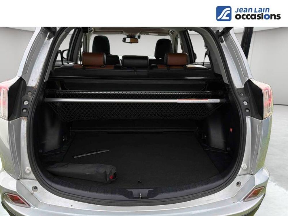 RAV 4 RAV4 Hybride 197ch AWD Lounge 2016 occasion 26000 Valence