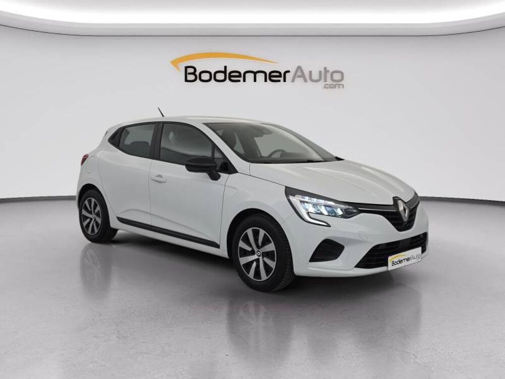 Clio E-Tech full hybrid 145 Equilibre 2023 occasion 29900 Concarneau