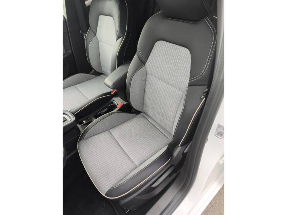 Clio E-Tech full hybrid 145 ch GSR2 Techno 2025 occasion 22500 Paimpol