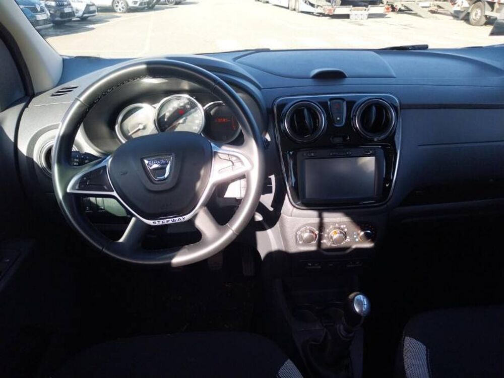 Lodgy dCI 110 7 places Stepway 2017 occasion 29900 Concarneau