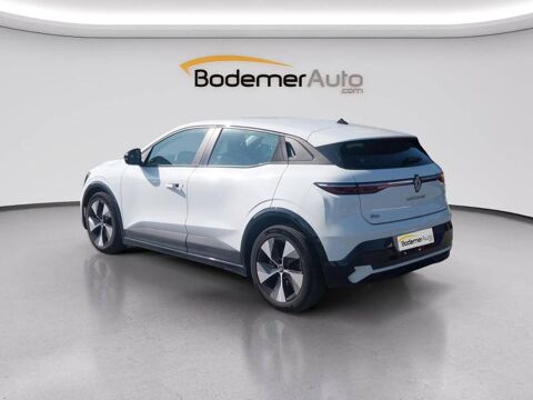 M&eacute;gane Megane E-Tech EV40 130ch standard charge Equilibre 2023 occasion 50100 Cherbourg-en-Cotentin