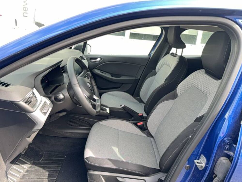 Clio E-Tech full hybrid 145 Evolution 2024 occasion 22200 Guingamp