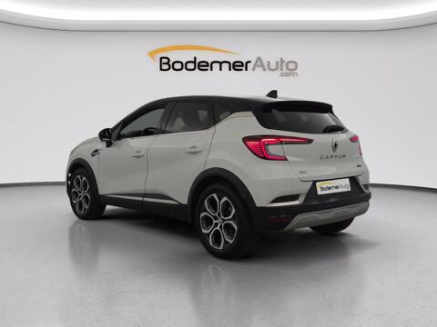Captur E-Tech full hybrid 145 Techno fast track 2023 occasion 22000 Saint-Brieuc