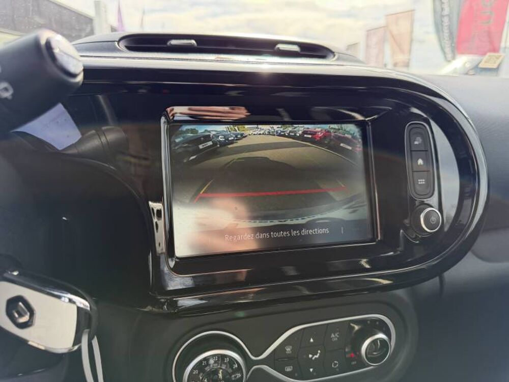 Twingo III E-Tech SL Urban Night 2022 occasion 22200 Guingamp