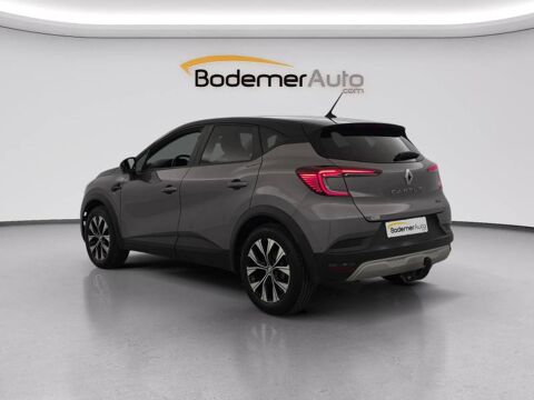 Captur E-Tech full hybrid 145 Evolution 2023 occasion 29000 Quimper