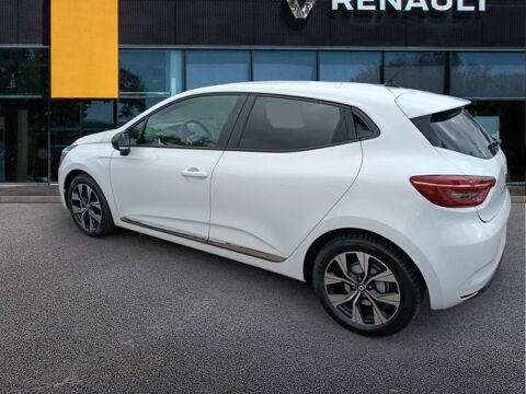 Clio E-Tech full hybrid 145 Evolution 2023 occasion 14200 H&eacute;rouville-Saint-Clair
